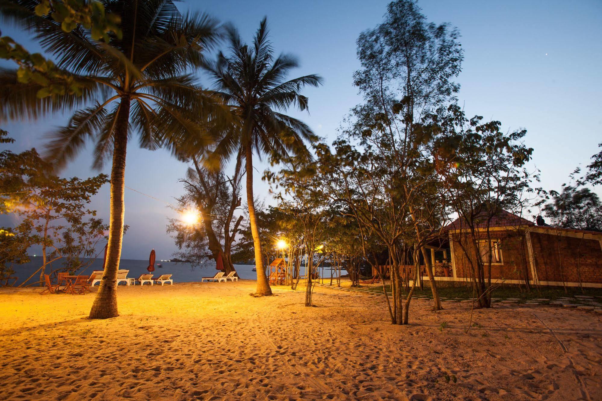 Wild Beach Phu Quoc Resort Exterior photo